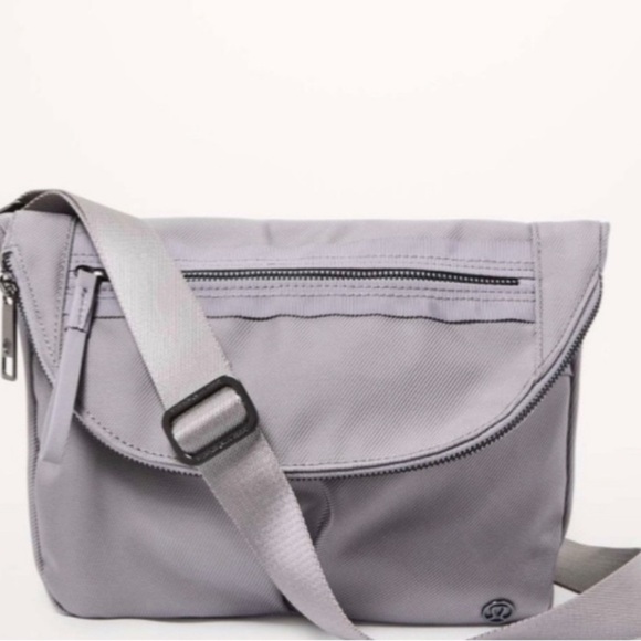 lululemon athletica Handbags - Lululemon Athletica festival Crossbody Bag
